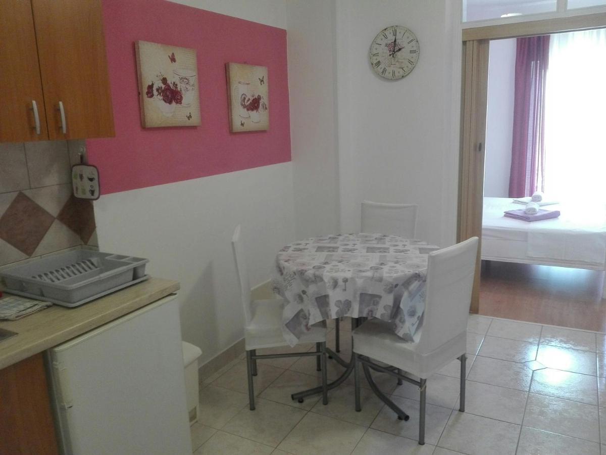 Apartments Vodopija Sveti Filip i Jakov Buitenkant foto