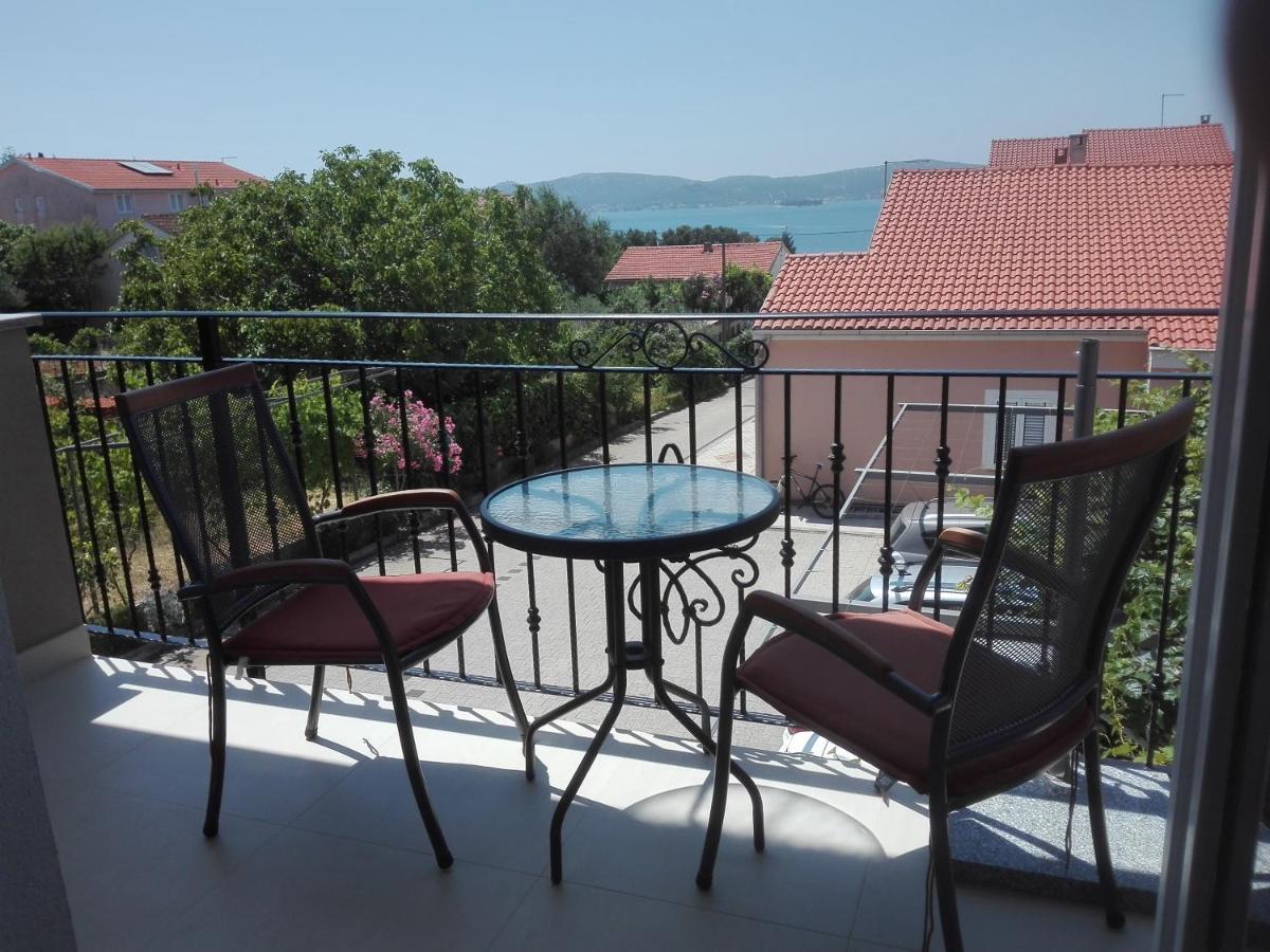 Apartments Vodopija Sveti Filip i Jakov Buitenkant foto