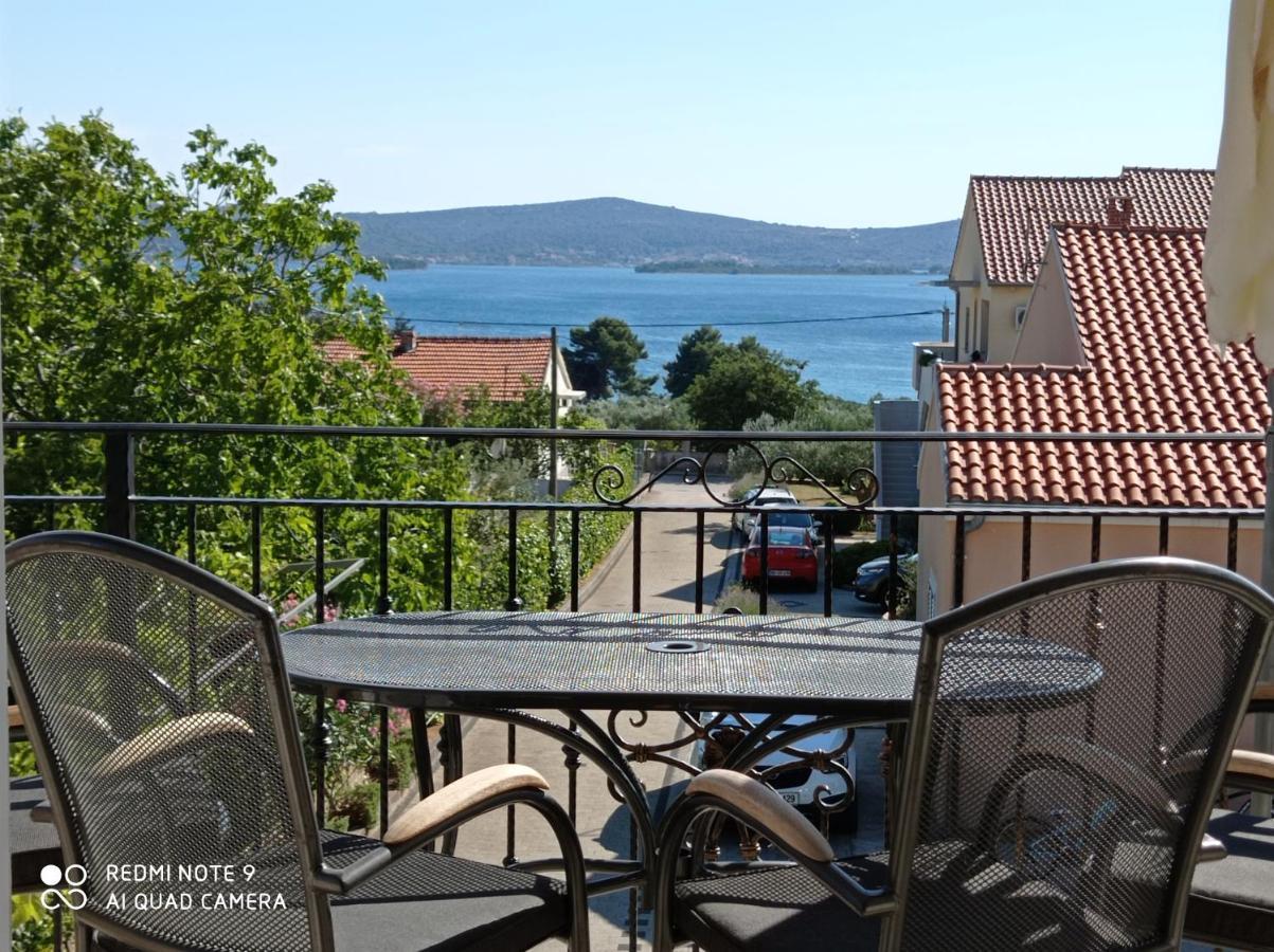 Apartments Vodopija Sveti Filip i Jakov Buitenkant foto