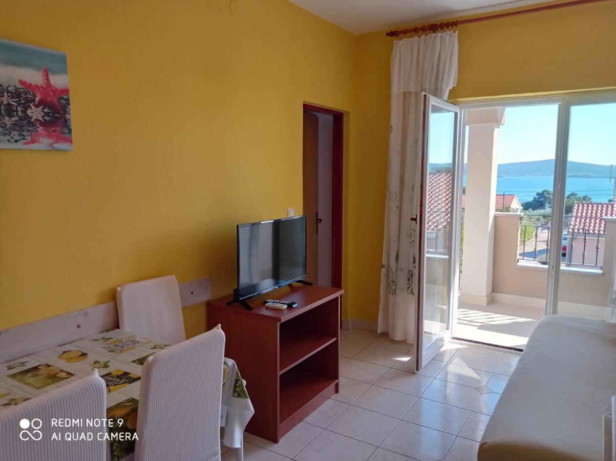 Apartments Vodopija Sveti Filip i Jakov Buitenkant foto