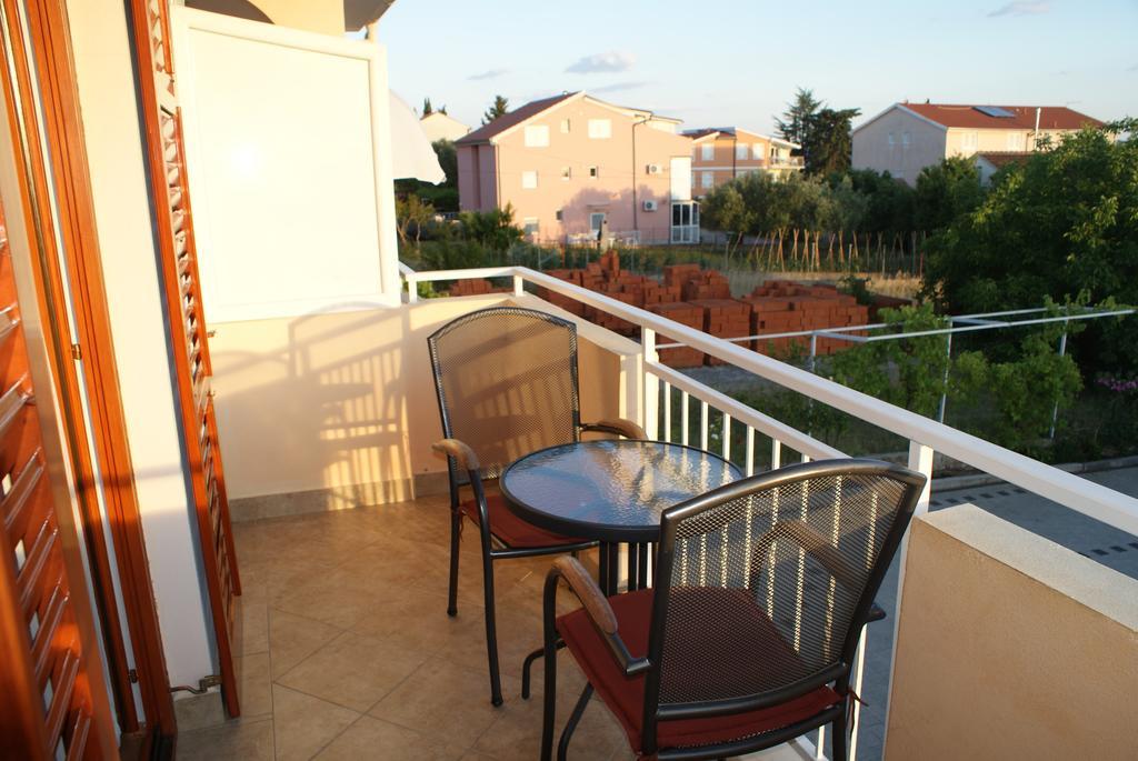 Apartments Vodopija Sveti Filip i Jakov Buitenkant foto