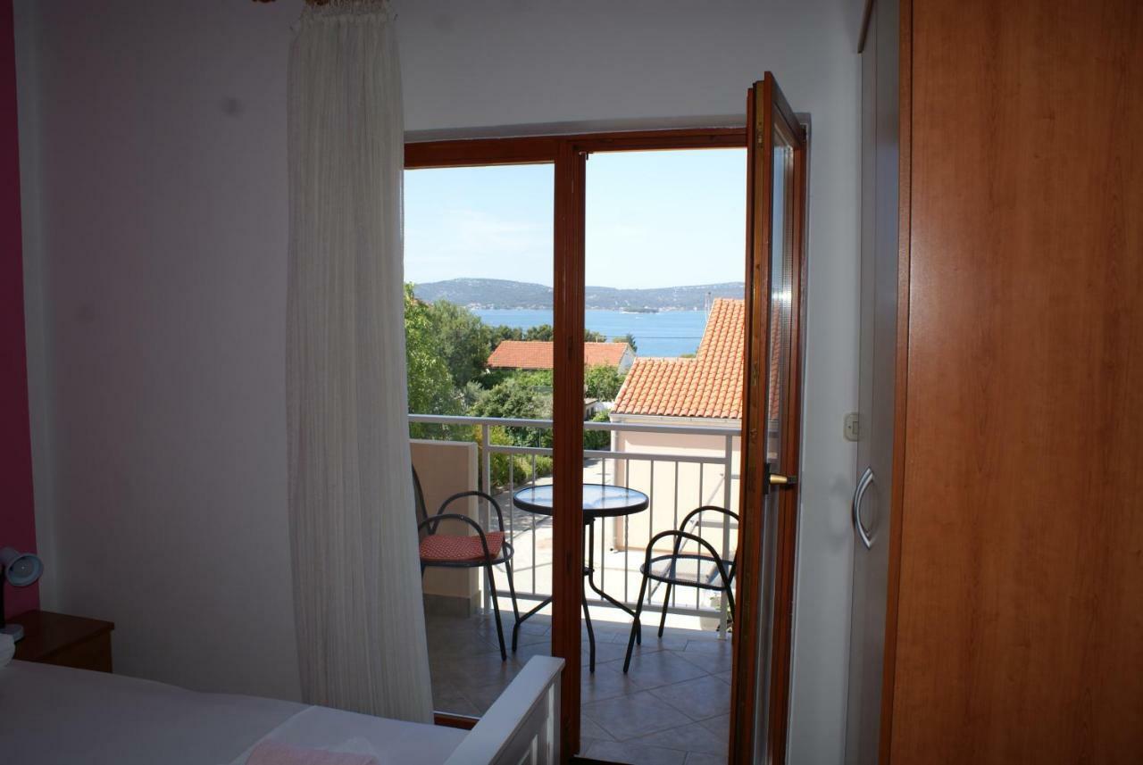 Apartments Vodopija Sveti Filip i Jakov Buitenkant foto